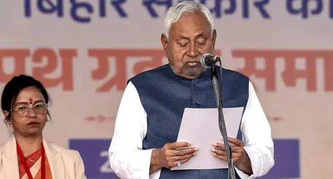 বিজেপি কেন নীতীশ কুমারকেই আবারো মুখ্যমন্ত্রী করল?
