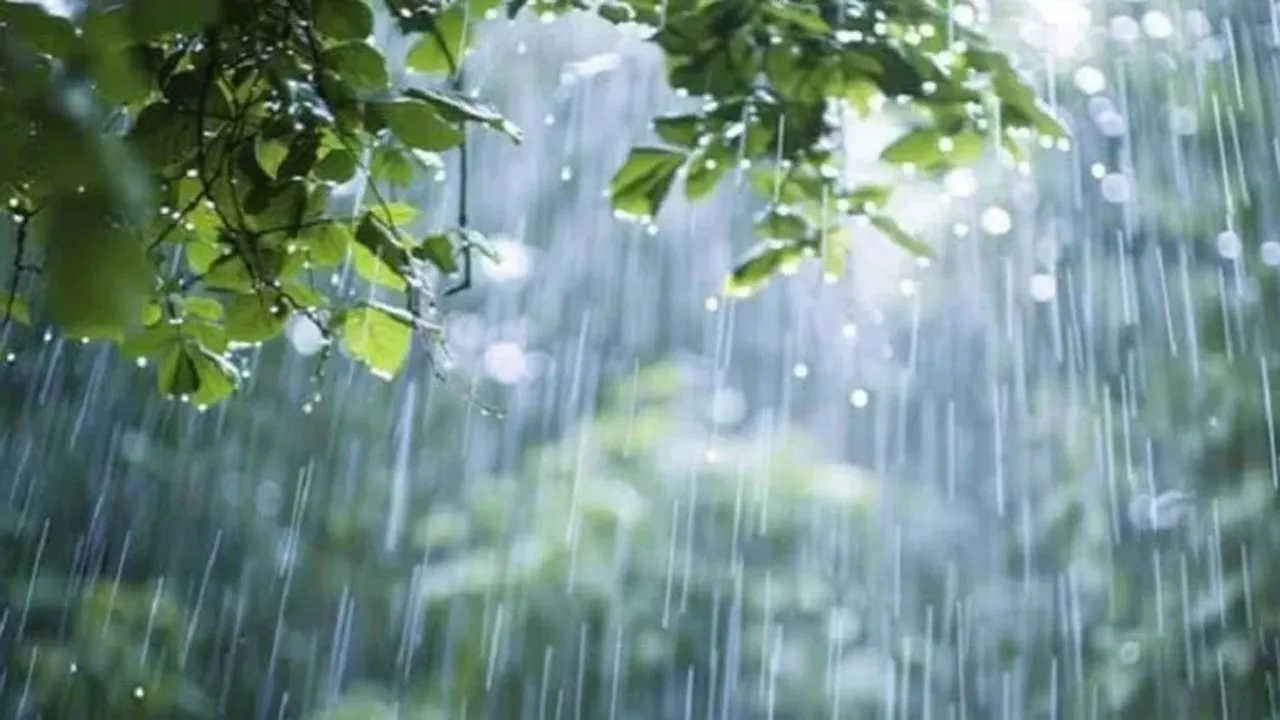সারাদেশে বৃষ্টির সম্ভাবনা, শিলাবৃষ্টির আশঙ্কা