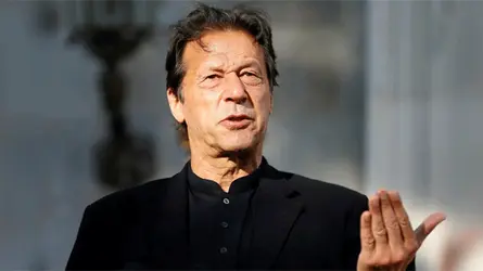 সাক্ষাতের পর বোন জানালেন, সুস্থ আছেন ইমরান খান