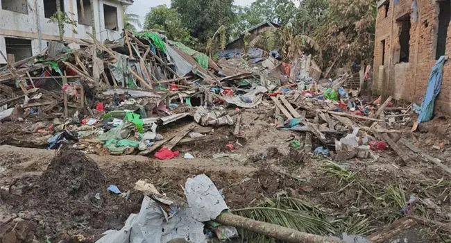 মিয়ানমারে উচ্চ বিদ্যালয়ে বিমান হামলায় কমপক্ষে ১৯ শিক্ষার্থী নিহত