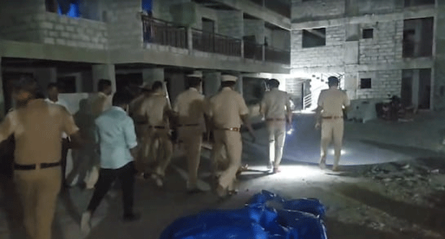 হোলি পার্টিতে মেয়েদের নিয়ে অশ্লীল মন্তব্য, প্রতিবাদ করায় প্রাণ গেল ৩ যুবকে