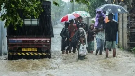 শ্রীলঙ্কায় বন্যা ও ভূমিধসে নিহত বেড়ে ১২৩
