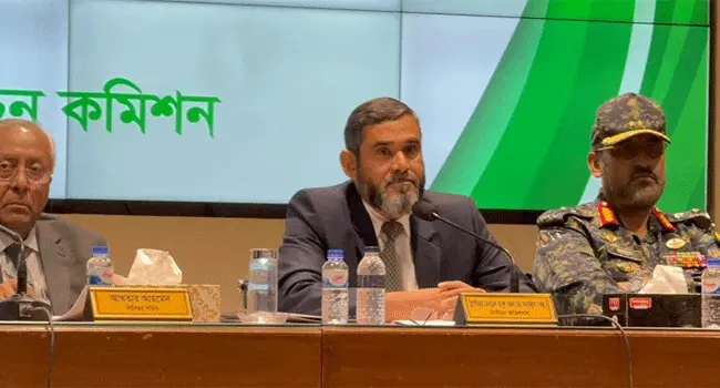 নির্বাচনে আস্থার পরিবেশ তৈরিতে অপারেশন শুরু করবে যৌথবাহিনী : ইসি সানাউল্লাহ