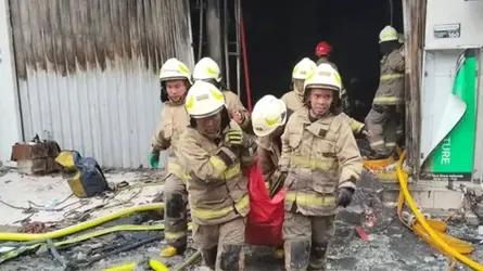 ইন্দোনেশিয়ার জাকার্তায় ভবনে আগুন, ২০ জনের প্রাণহানি