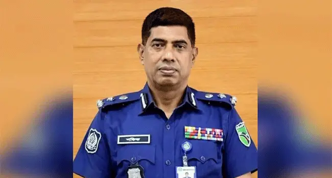 শহীদ ওসমান হাদি হত্যায় জড়িতদের ধরতে অভিযান অব্যাহত আছে : ডিবি প্রধান