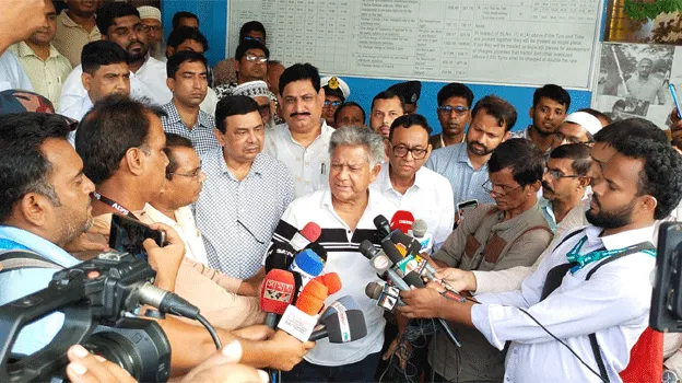বিশ্বব্যাংকের পরবর্তী প্রকল্পে অগ্রাধিকার পাবে সোনামসজিদ স্থলবন্দর সম্প্রসারণ : নৌ উপদেষ্টা