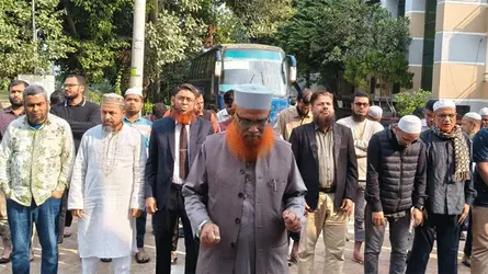 কুমিল্লা সেন্ট্রাল মেডিক্যাল কলেজে হাদির গায়েবানা জানাজা