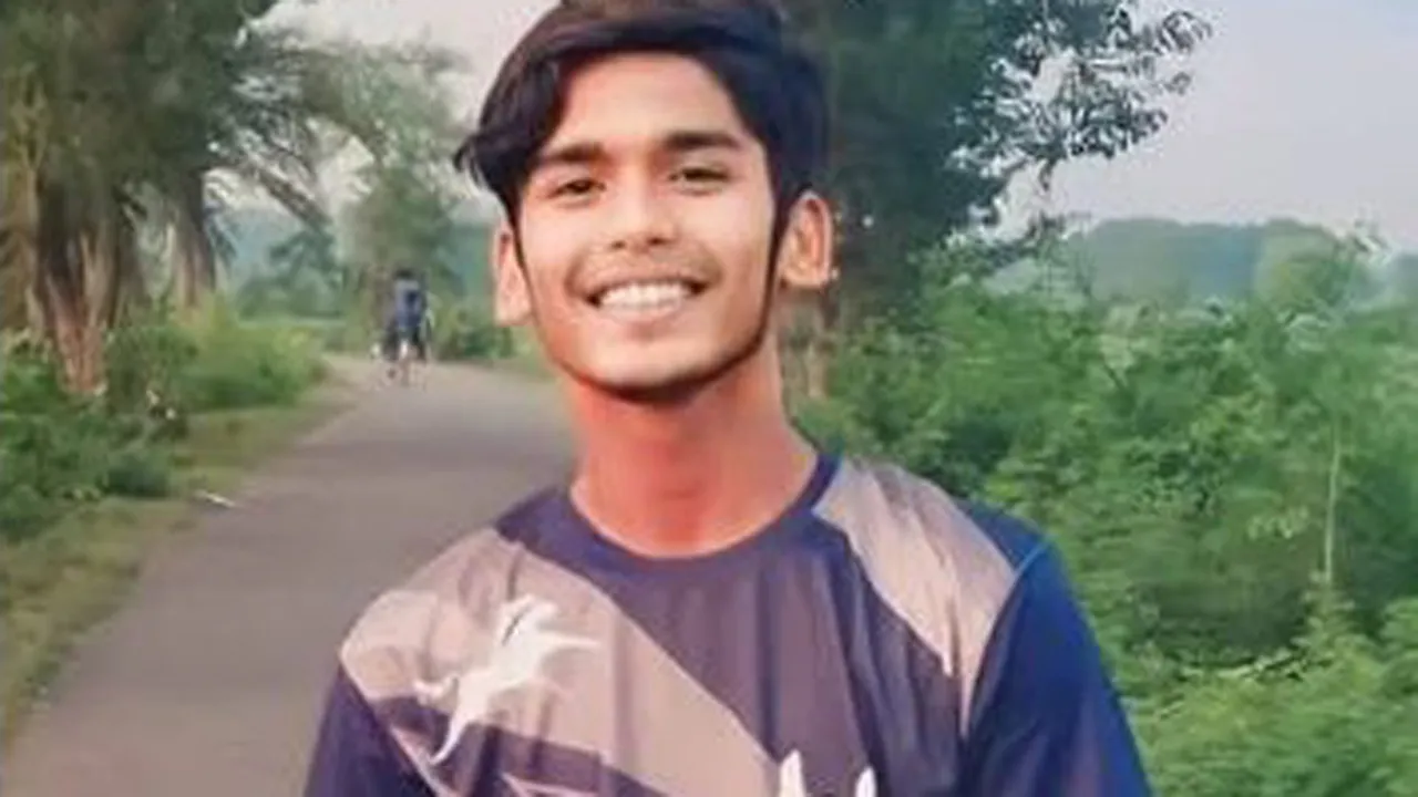 চৌগাছায় সড়ক দুর্ঘটনায় কলেজ ছাত্র নিহত, আহত-৩