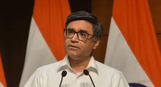 সংবাদ সম্মেলনে যেসব প্রশ্নের জবাব এড়িয়ে গেলেন ভারতের পররাষ্ট্র সচিব