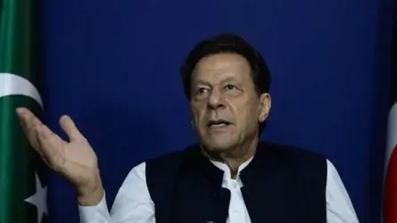 ইমরান খানের ১৭ বছরের কারাদণ্ড