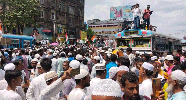 ওয়াকফ বিলের প্রতিবাদ