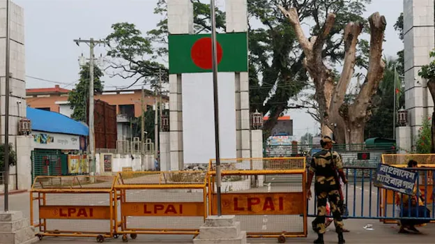 বাংলাদেশীদেরকে ভিসা দিচ্ছে না ভারত, সুযোগ নিচ্ছে চীন