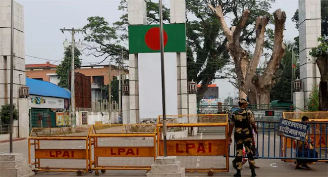 বাংলাদেশীদেরকে ভিসা দিচ্ছে না ভারত, সুযোগ নিচ্ছে চীন