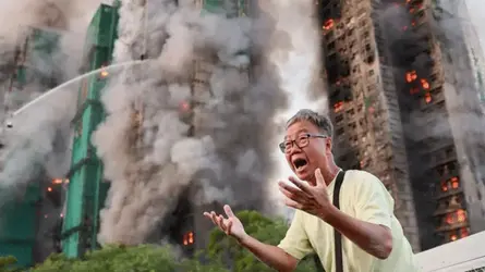 হংকংয়ে ভয়াবহ অগ্নিকাণ্ড, অন্তত ৪ জনের মৃত্যু