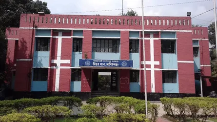 ঘিওরে নারীর ঝুলন্ত লাশ উদ্ধার