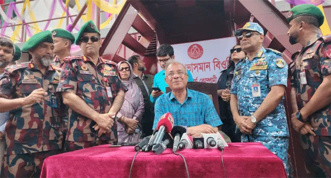 আমরা অবৈধ ভারতীয়দের পুশব্যাক না, ফেরত পাঠাবো : স্বরাষ্ট্র উপদেষ্টা