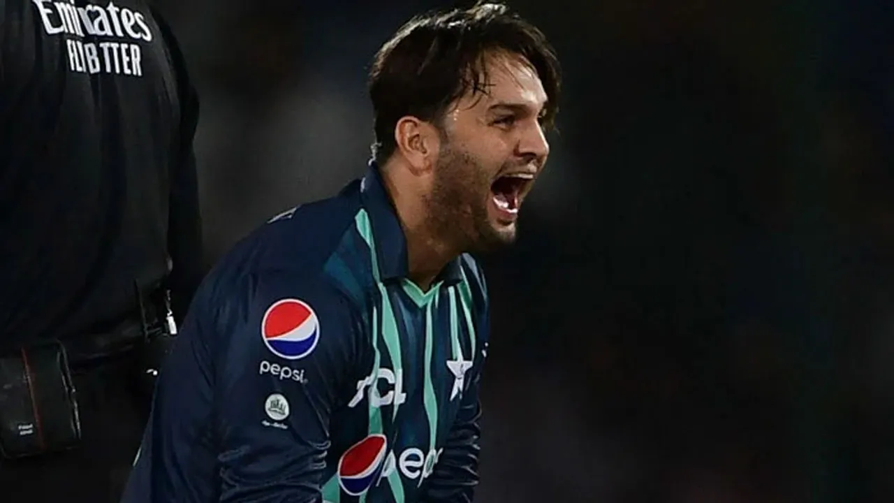 দলকে বাঁচাতে অবসর ভেঙে ফিরছেন উসমান কাদির