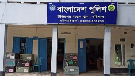 উজিরপুরে বিস্ফোরক মামলার আসামিকে গ্রেফতারের পর ছেড়ে দেয়ার অভিযোগ