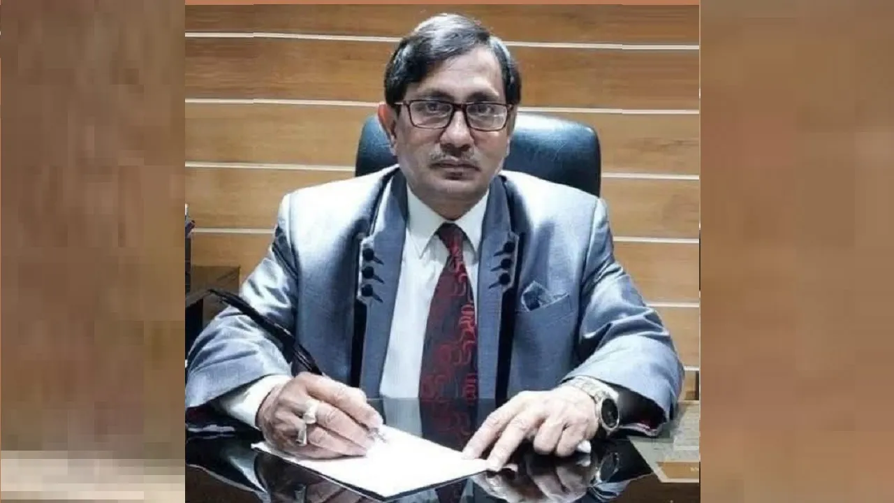 র‍্যাগিংয়ের পরিবর্তে গ্রুমিং প্রোগ্রাম, মাভাবিপ্রবি ভিসির ব্যতিক্রমী উদ্যোগের প্রশংসা