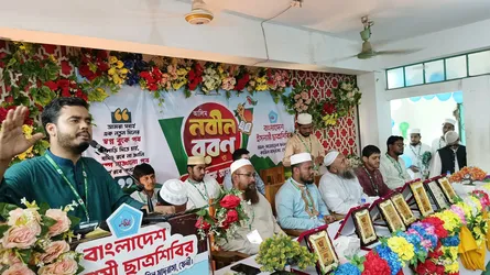 ১৭ বছর উন্নয়নের নামে দেশ ধ্বংস করা হয়েছে : চাকসু ভিপি