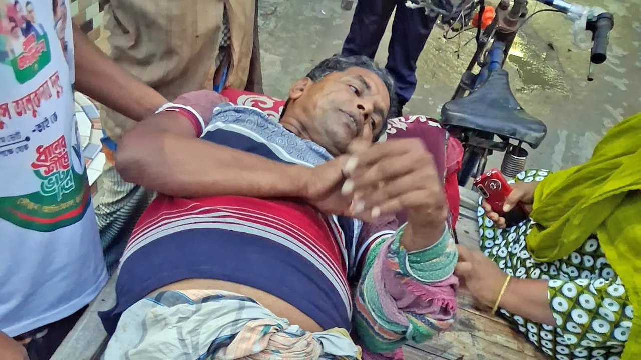 নলডাঙ্গায় জমি বিরোধে ভ্যানচালককে পিটিয়ে জখমের অভিযোগ