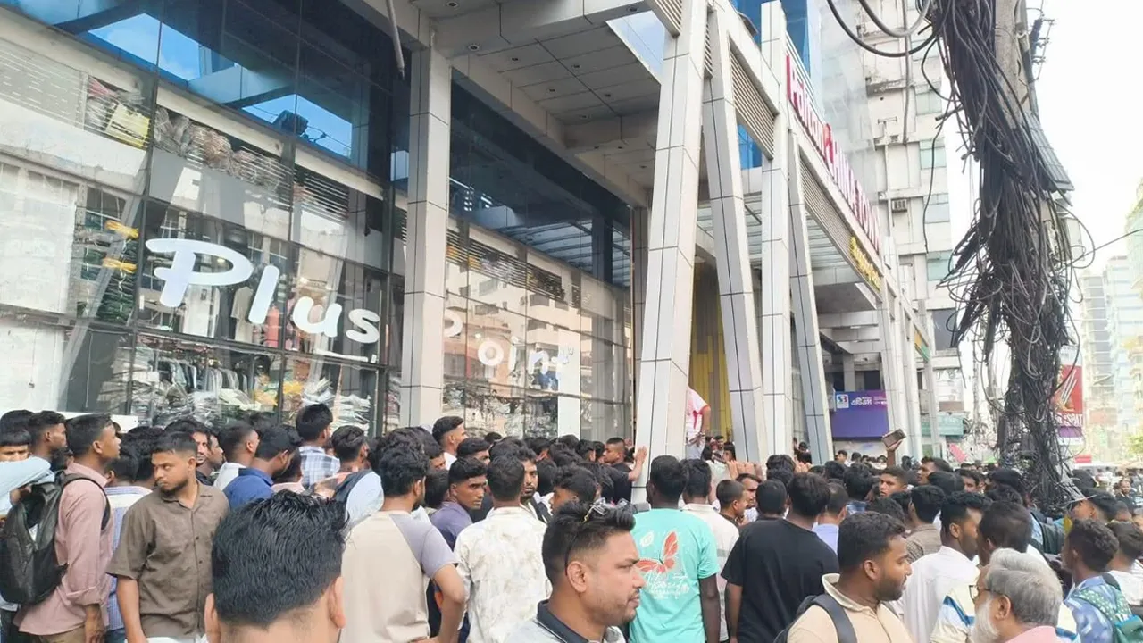 ঢাকায় মালয়েশিয়াগামীদের সাথে প্রতারণার দায়ে রিক্রুটিং অ্যাজেন্সি সিলগালা