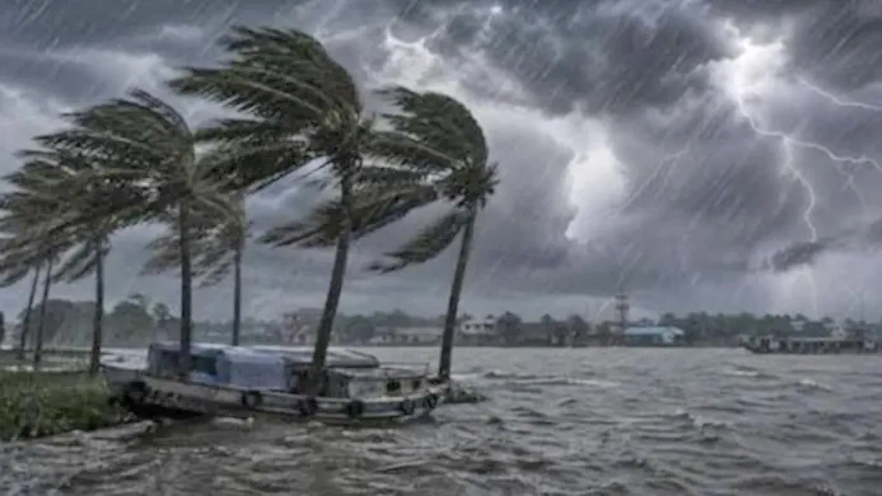দেশের ১৯ অঞ্চলে ঝোড়ো হাওয়া ও বজ্রবৃষ্টির সতর্কতা
