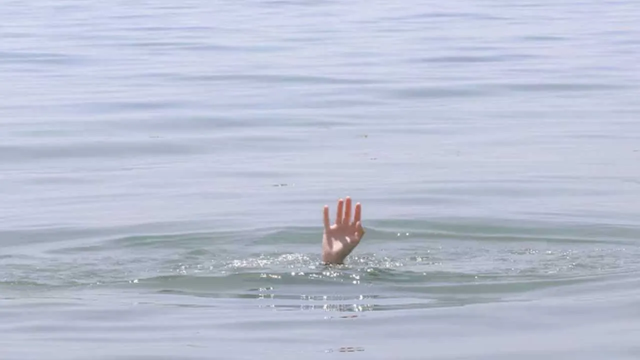 শিশু সুরক্ষায় সাঁতার শিক্ষা এখন সময়ের দাবি