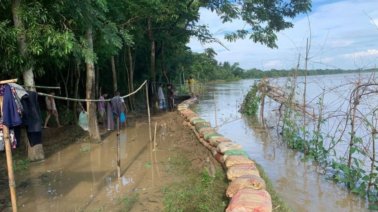 Water-levels-in-Surma-Kushiyara-above-danger-level