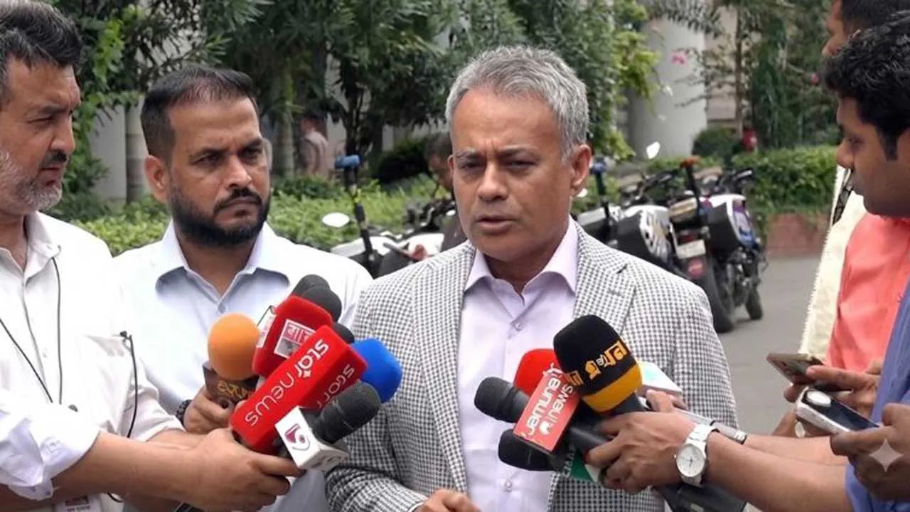 ঢাকার চারপাশের নৌপথে বেসরকারি ওয়াটার বাস যুক্ত করার পরিকল্পনা প্রধানমন্ত্রীর