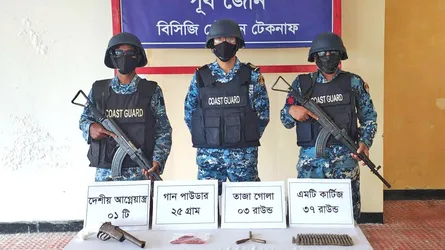 টেকনাফে কোস্ট গার্ডের অভিযানে অস্ত্র-গোলাবারুদ উদ্ধার