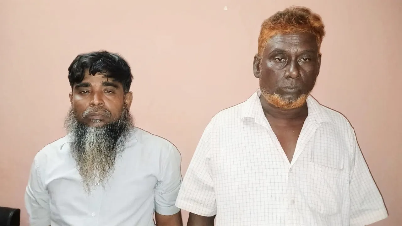 চুয়াডাঙ্গা জেলা প্রশাসকের ভাই পরিচয়ে প্রতারণার অভিযোগে আটক ২