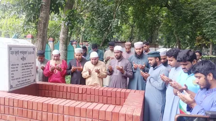 জুলাই আন্দোলনে বগুড়ার কনিষ্ঠ শহীদ রাতুলের কবর জিয়ারত করল শিবির