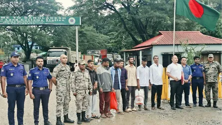 ভারতে সাজাভোগ শেষে তামাবিল সীমান্ত দিয়ে দেশে ফিরলেন ৭ বাংলাদেশী