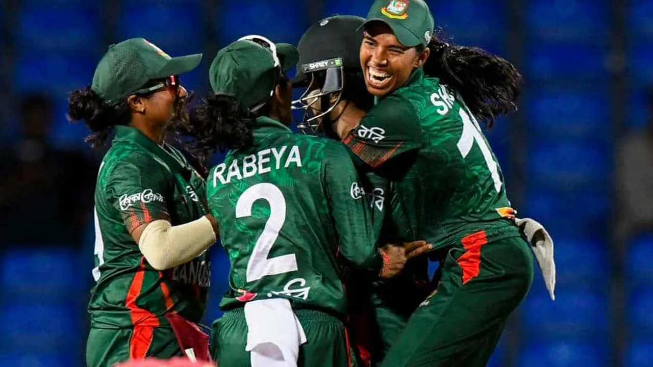 ছেলেদের সাথে খেলে বিশ্বকাপের প্রস্তুতি নেবেন জ্যোতিরা