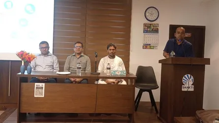 বীমায় আস্থা ফেরাতে প্রযুক্তির উন্নয়ন দরকার