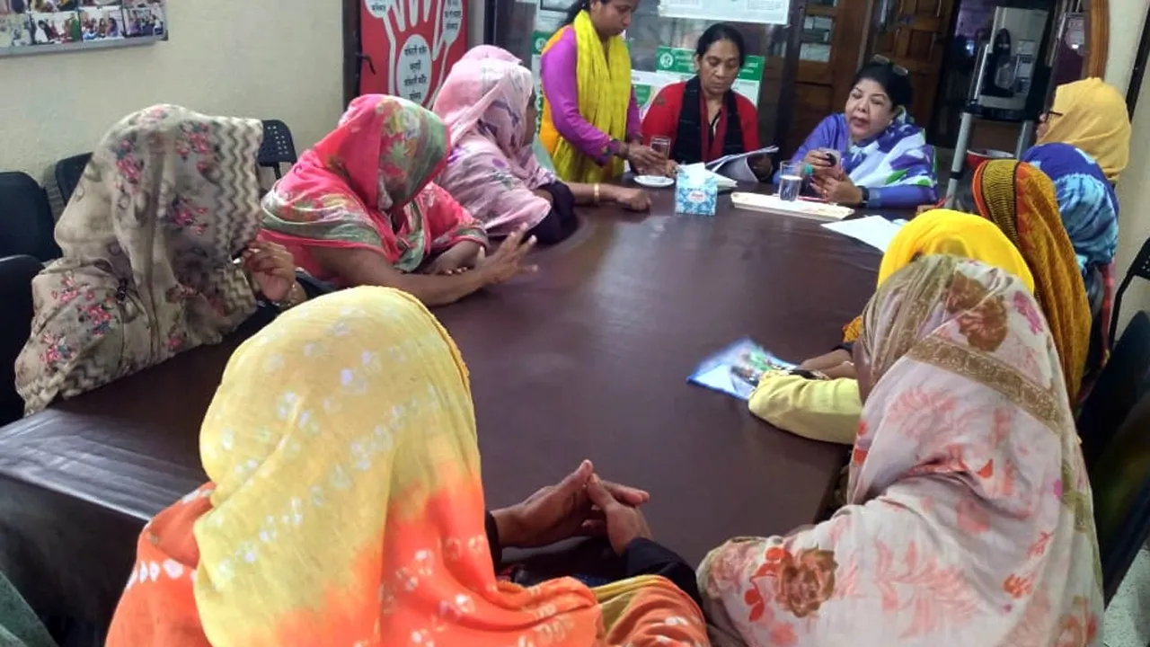 নারী অভিবাসীদের সচেতনতা তৈরিতে ভলান্টিয়ার প্রশিক্ষণ অনুষ্ঠিত