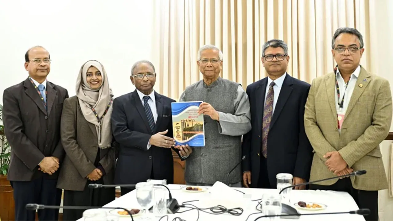 আর কখনো যাতে ভোট ডাকাতি না হয় সে ব্যবস্থা করতে হবে