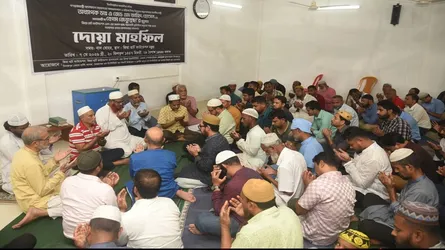 দিনাজপুরে সমাজকল্যাণ মন্ত্রীর মায়ের রুহের মাগফেরাত কামনায় দোয়া মাহফিল
