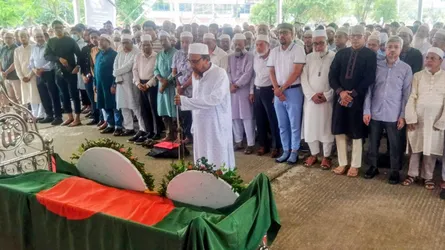 পূর্ণ সামরিক মর্যাদায় কর্নেল জিয়াউদ্দিনের দাফন সম্পন্ন