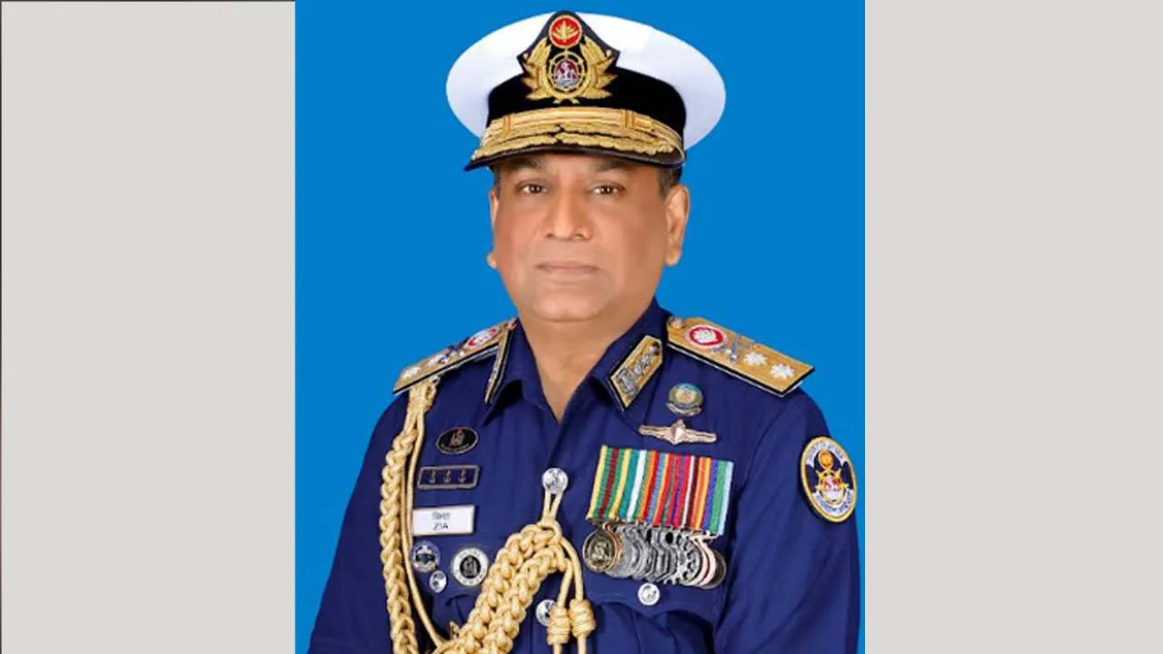 উপকূলের সার্বিক নিরাপত্তা নিশ্চিতে দৃঢ় অবস্থানে কোস্টগার্ড : মহাপরিচালক