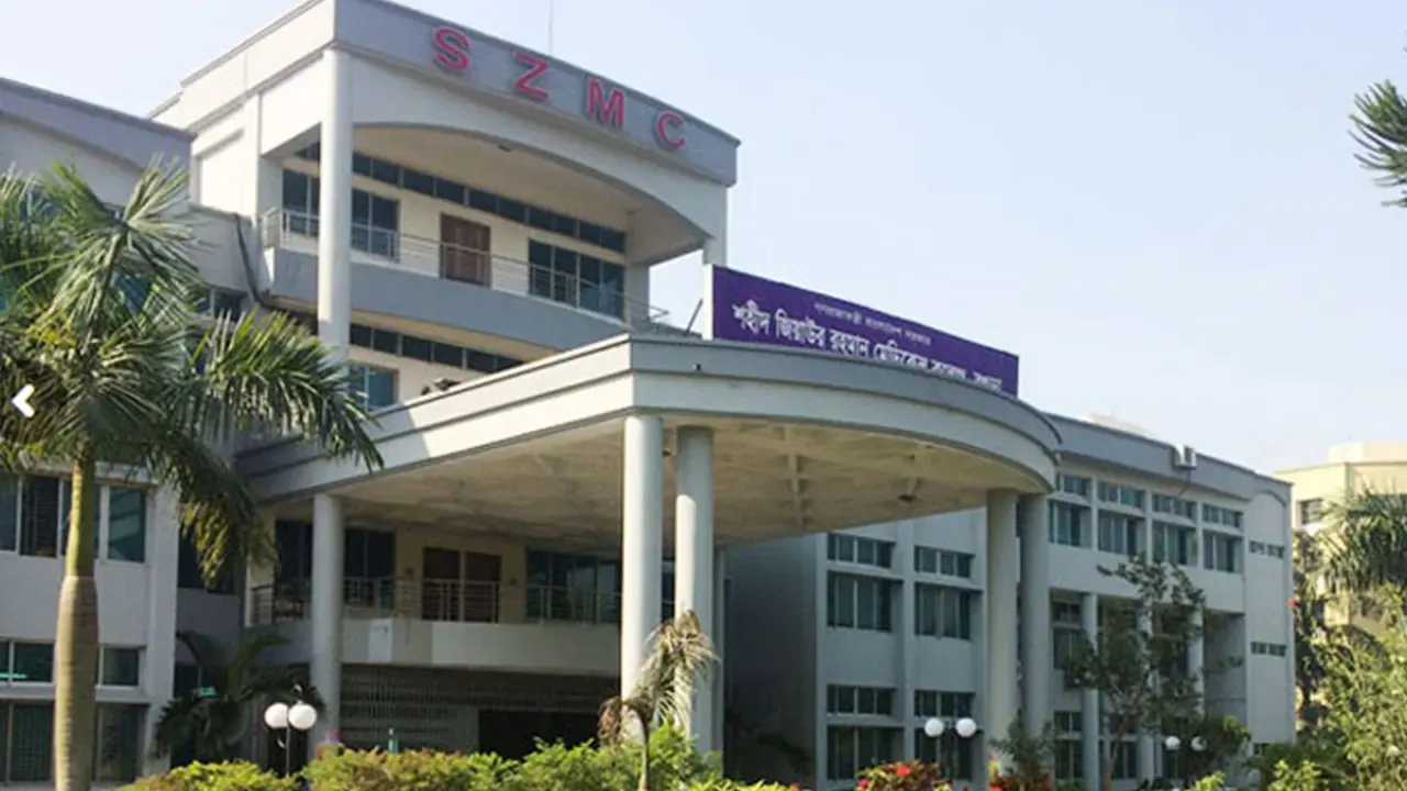 বগুড়ায় কাঠ মিস্ত্রিকে কুপিয়ে হত্যা