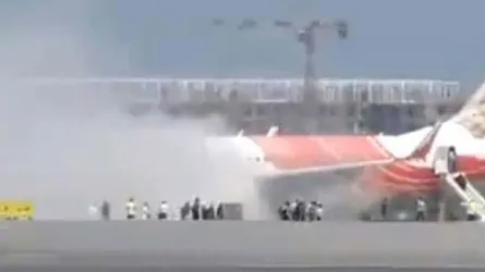 দিল্লিতে এয়ার ইন্ডিয়ার বিমানে আগুন