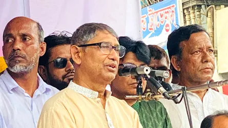 নির্বাচন ঠেকাতে দেশী-বিদেশী গভীর ষড়যন্ত্র চলছে : আযম খান