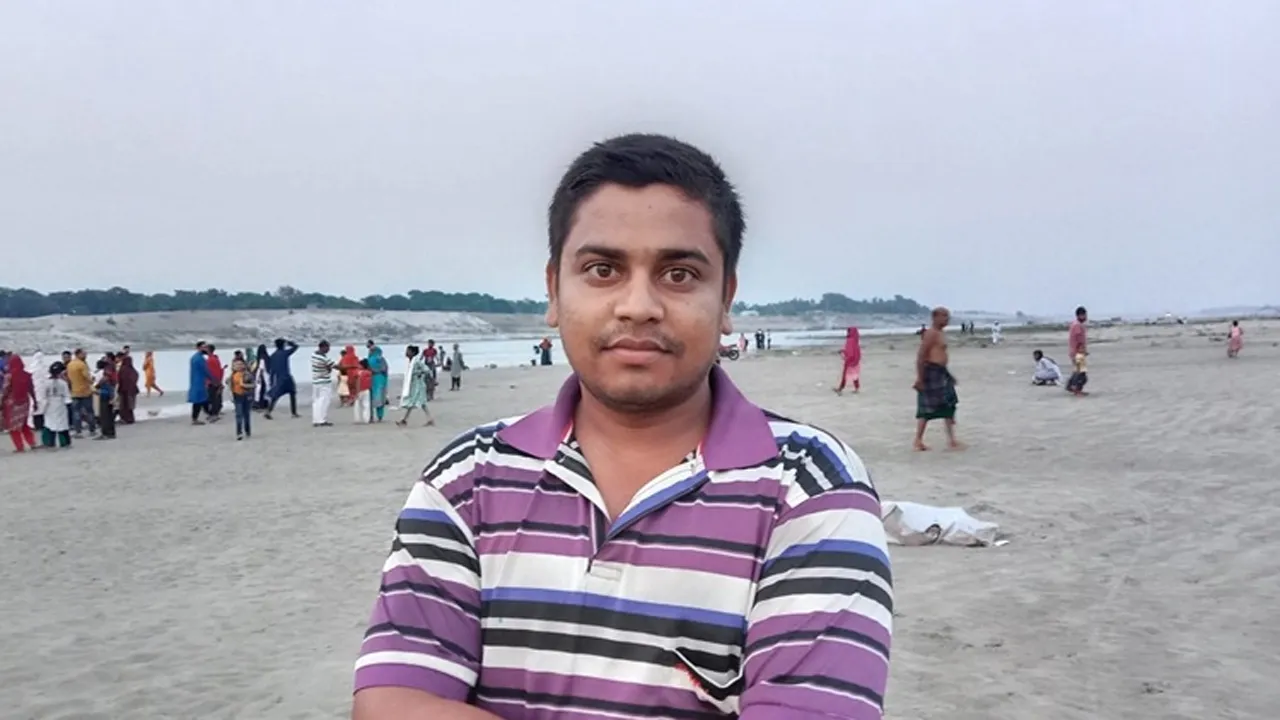 ট্রেন থেকে ফেলে হত্যা, দাফনের পাঁচ মাস পর আকাশের লাশ উত্তোলন