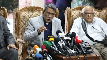 দলীয় প্রধান প্রধানমন্ত্রী হতে পারবেন না, সিদ্ধান্ত জানালো কমিশন
