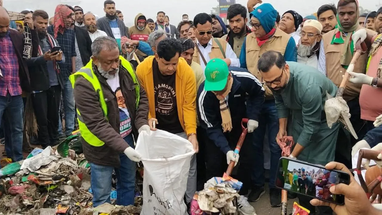 ‘সমাবেশের কারণে ক্ষতিগ্রস্ত গাছ আবার লাগানো হবে’