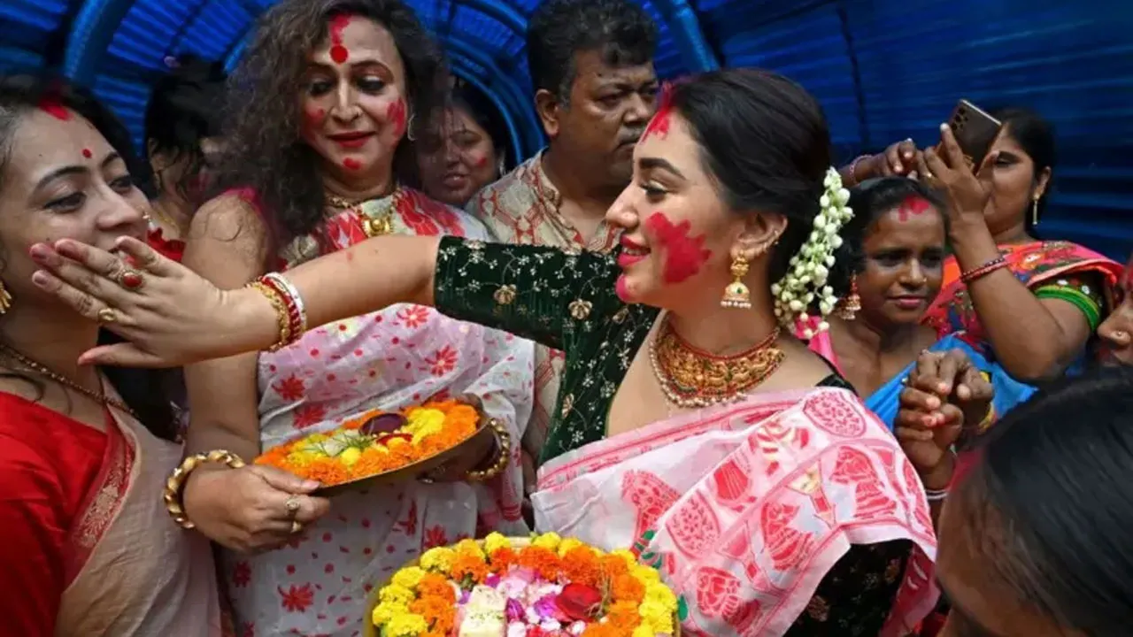 হত্যাচেষ্টা মামলায় জামিন পেলেন অপু বিশ্বাস