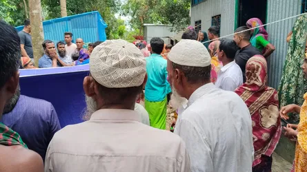 মোটরসাইকেল কেনার টাকা না দেয়ায় ছেলের হাতুড়িপেটায় বাবা নিহত