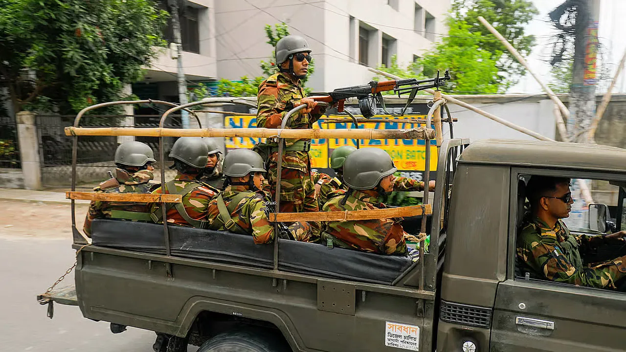 সশস্ত্র বাহিনীর ম্যাজিস্ট্রেসি ক্ষমতা বাড়ল নির্বাচন পর্যন্ত
